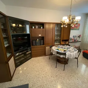 La Casa Rosa By Roby&silvy Bellano